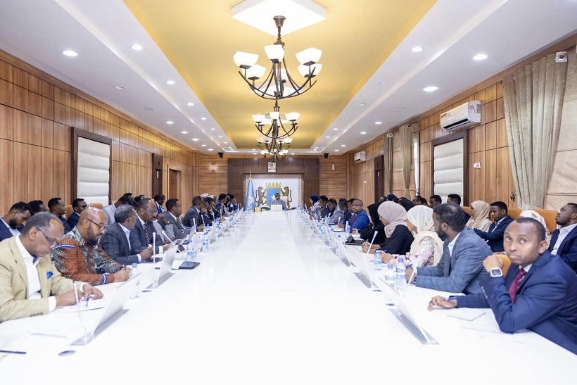 Golaha Wasiirada oo ansixiyay laba xeer.jpg